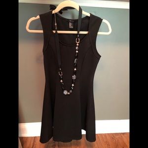 Forever 21 black mini 👗 with necklace